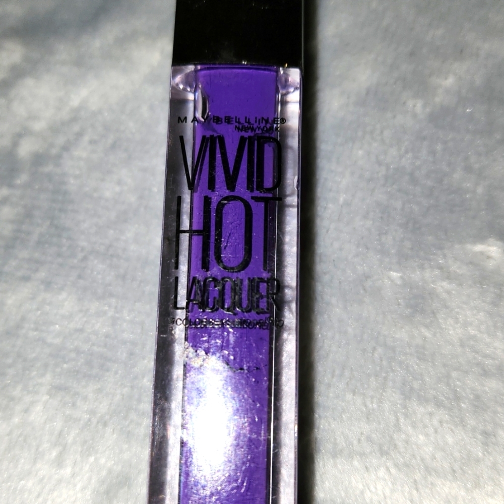 BOGOF Maybelline Vivid Hot Lacquer